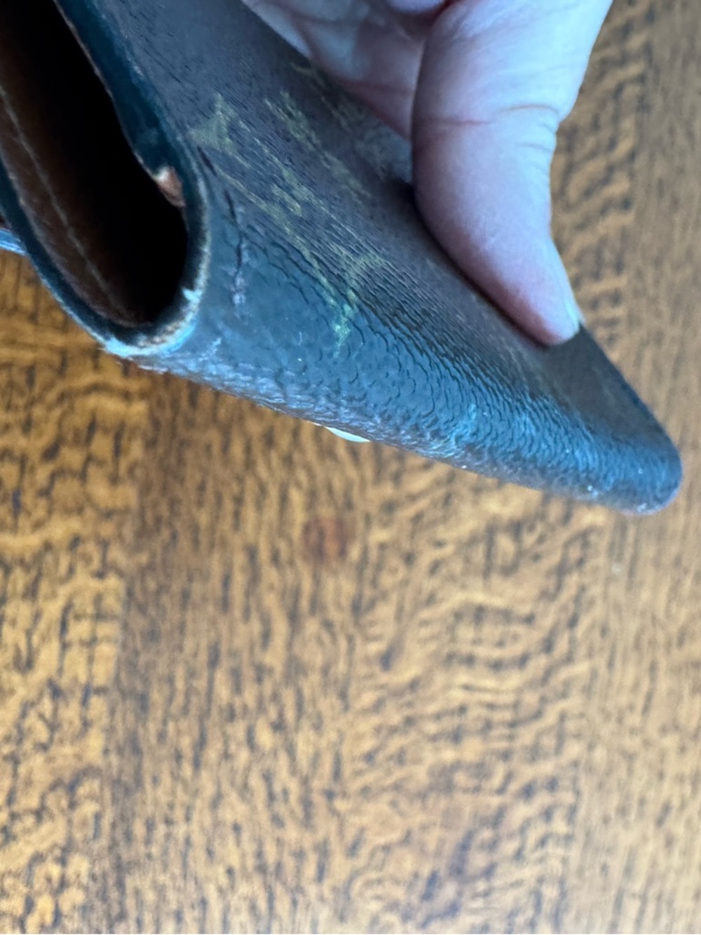 Louis Vuitton Brown Monogram Key Holder - Picture 8 of 10